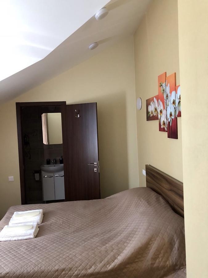 На Борту Kiev Ngoại thất bức ảnh